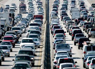 Primera suba interanual de la producción de autos