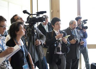 La Federación Internacional de Periodistas lanza un plan de seguros para reporteros