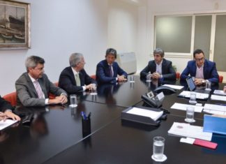 Reunión entre la Superintendencia, el Ministerio de Finanzas y la Federación Global de Asociaciones de Seguros