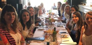En su día, Crédito y Caución organizó una reunión de mujeres