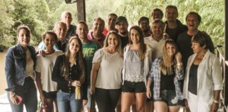 Crédito y Caución celebra junto a sus empleados
