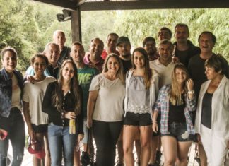 Crédito y Caución celebra junto a sus empleados