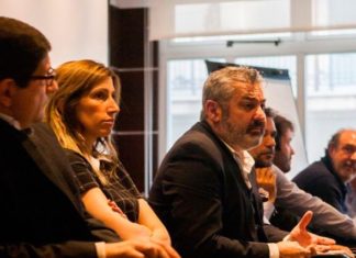 Póliza digital: reunión de AAPAS y UART