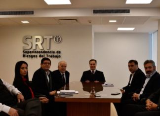 Los productores y la SRT se reunieron por la póliza digital