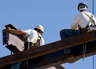 Producción de julio: fuerte caída interanual de riesgos del trabajo