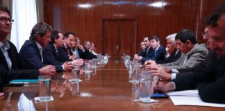 Deducciones impositivas en vida y retiro: reunión del gobierno con aseguradoras