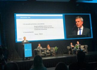 AACS estuvo presente en el Congreso Internacional de Seguros