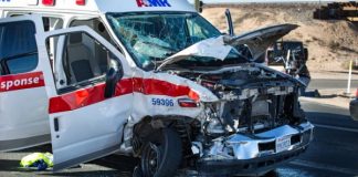 Indemnizan a un paciente por sufrir un accidente cuando era trasladado en ambulancia