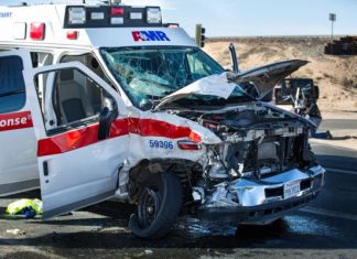 Indemnizan a un paciente por sufrir un accidente cuando era trasladado en ambulancia