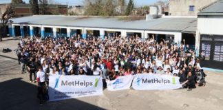 Voluntarios de MetLife ayudaron a refaccionar tres centros educativos de La Matanza