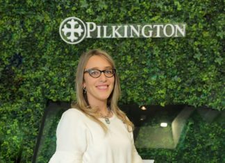 Paula Filadoro, integrante del equipo de trabajo de Pilkington paula filadoro equipo pilkington agr seguros