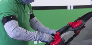 Pilkington avanza con las capacitaciones pilkington capacitaciones fitting academy 2