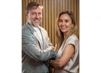 SRC Re Corredor de Reaseguros es asociado oficial de Amwins Global Risks src re corredor reaseguros asociado oficial amwins global risks