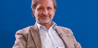 Santos Mendiola: “El mercado atravesó desafíos de una muy buena manera” santos mendiola aacs mercado asegurador desafíos