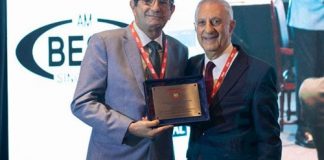 Jorge Zottos fue distinguido por su trayectoria en el seguro jorge zottos distinción trayectoria seguro fapasa