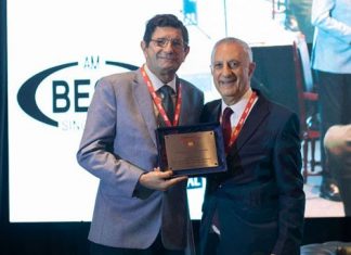 Jorge Zottos fue distinguido por su trayectoria en el seguro jorge zottos distinción trayectoria seguro fapasa