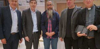 Encuentro de miembros de la UIA, la UIA Joven y el Grupo J6 en el Espacio de Diálogo Interreligioso en Sunchales encuentro uia joven grupo j6 espacio diálogo interreligioso sunchales
