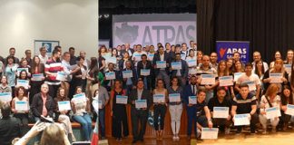 Aspirantes a productores: entrega de diplomas en Bahía Blanca, Santa Fe y Tucumán fapasa entrega diplomas productores bahía blanca tucumán santa fe