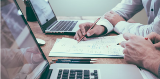 Segurarse: cómo insertarse en el mundo IT sin saber programar (y ganar en dólares) segurarse inserción mundo it