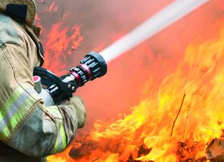 Incendio en Valencia: el edificio está asegurado por 26,5 millones de euros incendio valencia españa edificio cobertura seguros