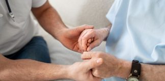 Parkinson, la segunda enfermedad neurodegenerativa más común en el mundo omint parkinson enfermedad neurodegenerativa mundo
