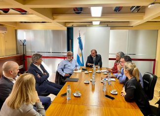 El Directorio de la CNV recibió al superintendente de Seguros de la Nación cnv directorio superintendente ssn reunión