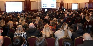 Una gran audiencia se hizo presente en la jornada “El desafío de aumentar las ventas” todo riesgo cierre audiencia jornada desafío aumentar ventas