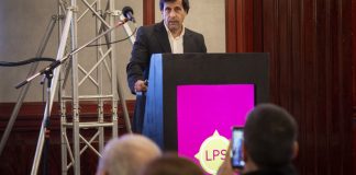 Productores en la era digital: balanceando tecnología y proximidad para maximizar ventas garcía la perseverancia seguros productores era digital tecnología proximidad ventas jornada todo riesgo