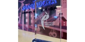 Afianzadora, una década en el podio de los Premios Prestigio afianzadora década podio premios prestigio