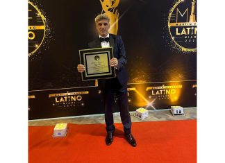 Gabriel Bussola fue reconocido en los Martín Fierro Latino libra seguros miami bussola martín fierro latino