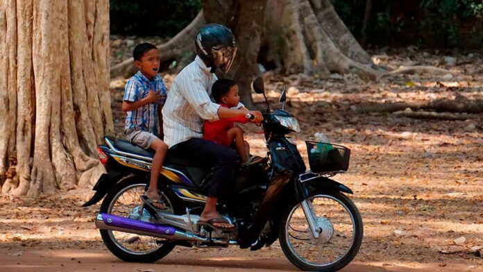 luchemos-por-la-vida-casco luchemos-por-la-vida-casco