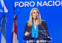 Agustina Decarre se hizo presente en el Foro Nacional del Seguro decarre-foro-nacional-seguros
