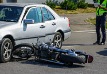 La Justicia consideró que un automovilista perdió la prioridad de paso y lo condenó a pagar una indemnización millonaria a un motociclista justicia automovilista indemnización motociclista