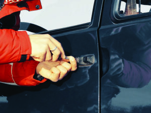 hurto auto justicia aseguradora