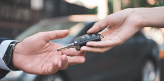 Claves para prestar el auto con tranquilidad y el respaldo adecuado claves prestar auto respaldo
