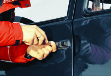 Un supermercado deberá pagar una indemnización por el robo de un vehículo en su playa de estacionamiento gratuita supermercado indemnización robo vehículo