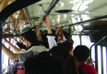 Transporte público: la Justicia rechazó la demanda de una pasajera por no probar el daño reclamado demanda transporte público justicia
