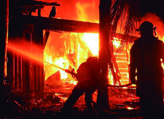 La Justicia bonaerense obliga a una aseguradora a indemnizar a una familia por una casa prefabricada que se incendió justicia aseguradora casa prefabricada incendio