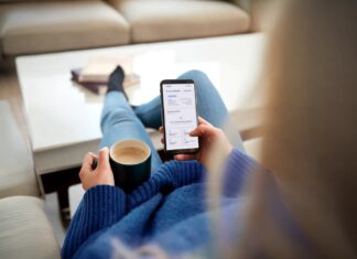 Lakaut impulsa la digitalización del mercado de la banca y el seguro con la firma digital 100% online lakaut firma digital online seguro