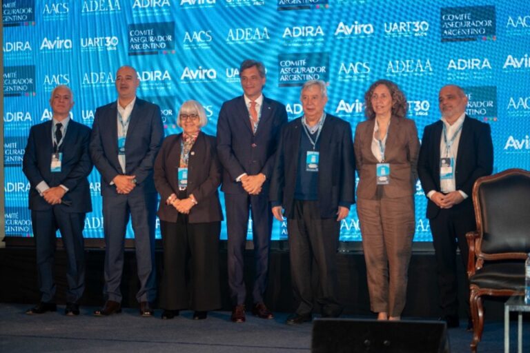 cumbre aseguradora argentina mas seguros