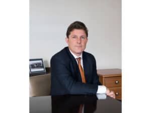 insur crecimiento sectores clave
